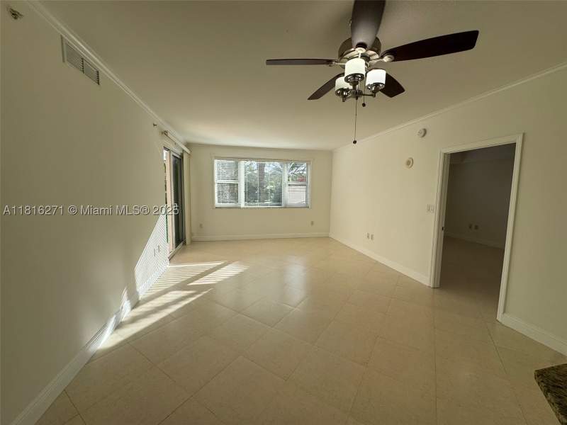 2 bedroom Condominium at 19900 E Country Club Dr 209, Turnberry Vlg No Tower Co, Aventura — photo 4