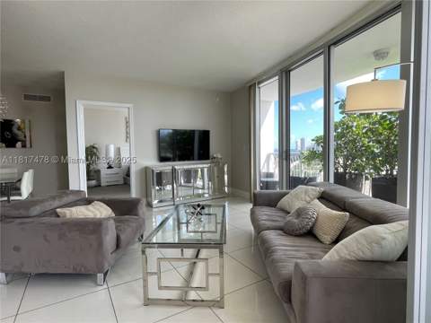 1750 N Bayshore Dr 1414, Miami FL - photo 7 of 20