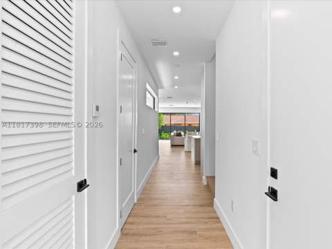 2732 SW 31st Ave, Miami FL - photo 10 of 55