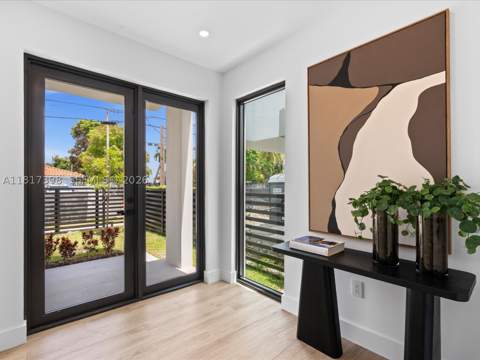 2732 SW 31st Ave, Miami FL - photo 9 of 55