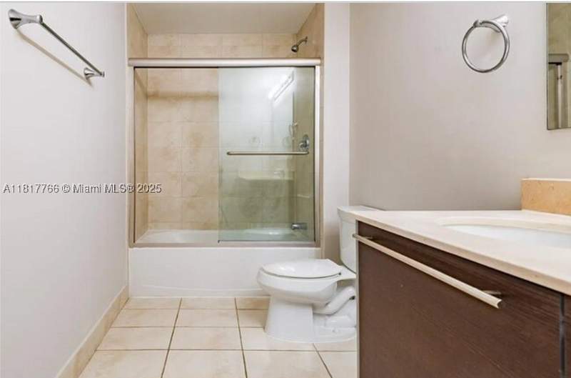 1 bedroom Condominium at 1900 N Bayshore Dr 3909, Quantum On The Bay Condo, Miami — photo 3