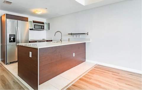 1900 N Bayshore Dr 3909, Miami FL - photo 7 of 31