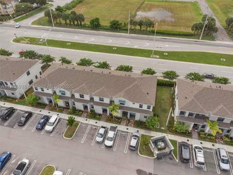 504 NE 1st Dr, Florida City FL - photo 10 of 49