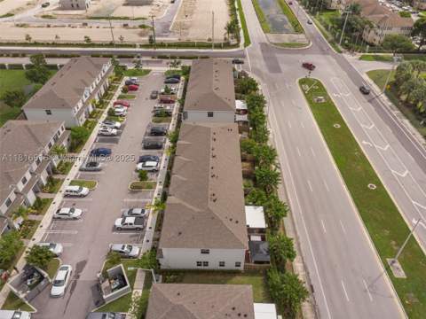 504 NE 1st Dr, Florida City FL - photo 12 of 49