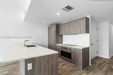 801 S Miami Ave 3704, Miami FL - photo 8 of 53