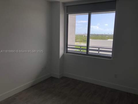 16385 Biscayne Blvd 1005, North Miami Beach FL - photo 15 of 53
