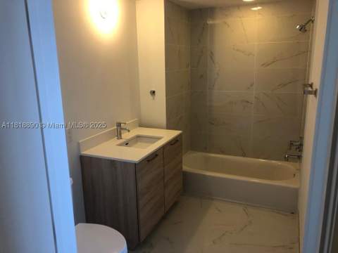 16385 Biscayne Blvd 1005, North Miami Beach FL - photo 24 of 53