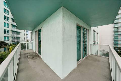 1900 N Bayshore Dr 1411, Miami FL - photo 19 of 25