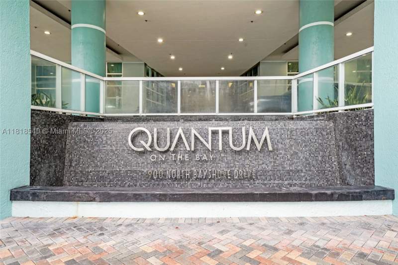 2 bedroom Condominium at 1900 N Bayshore Dr 1411, Quantum On The Bay Condo, Miami — photo 2