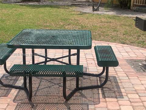 17911 NW 68th Ave O104, Hialeah FL - photo 24 of 31