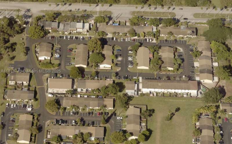 3 bedroom Townhouse at 28131 SW 142nd Ct, Seapines, Homestead — photo 4