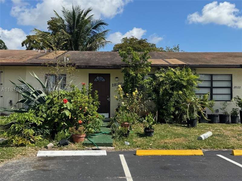3 bedroom Townhouse at 28131 SW 142nd Ct, Seapines, Homestead — photo 5