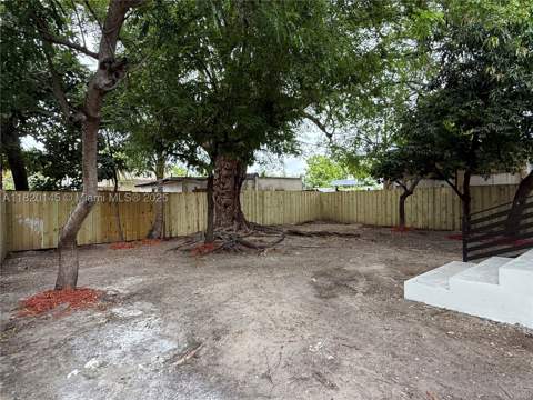 1125 NW 37th St, Miami FL - photo 12 of 14