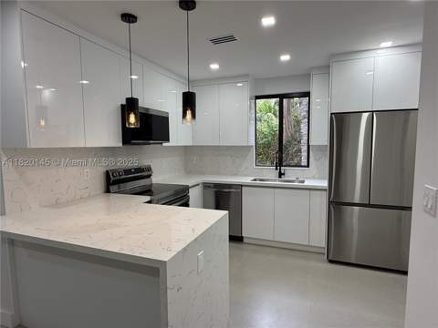 1125 NW 37th St, Miami FL - photo 7 of 14