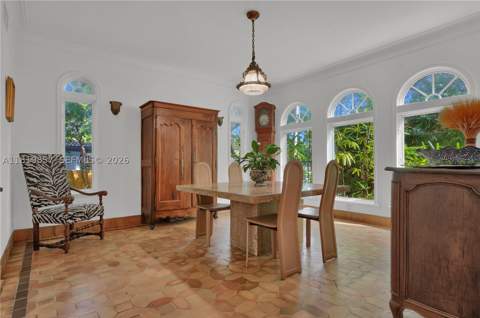 2050 Alton Rd, Miami Beach FL - photo 17 of 57
