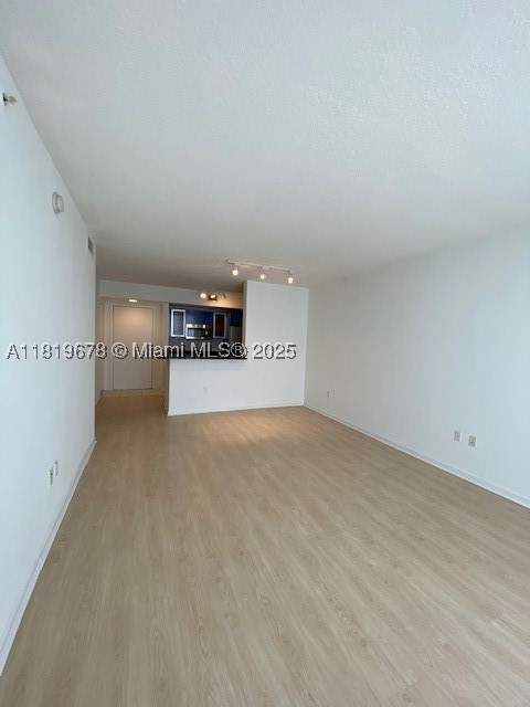 2775 NE 187th St 407, Aventura FL - photo 12 of 38