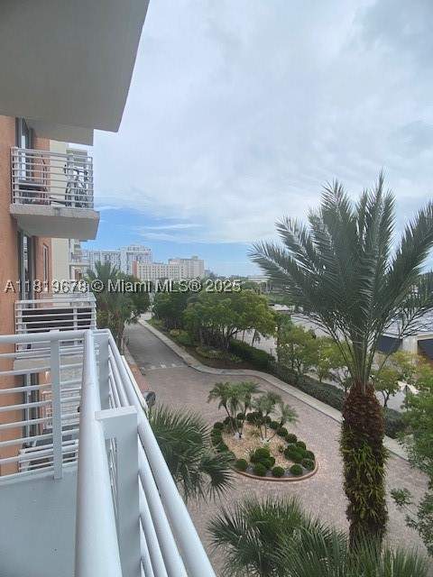 2775 NE 187th St 407, Aventura FL - photo 8 of 38