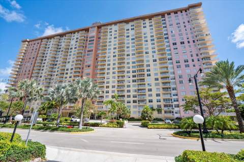 251 174th St 2111, Sunny Isles Beach FL - photo 16 of 32