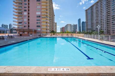 251 174th St 2111, Sunny Isles Beach FL - photo 24 of 32
