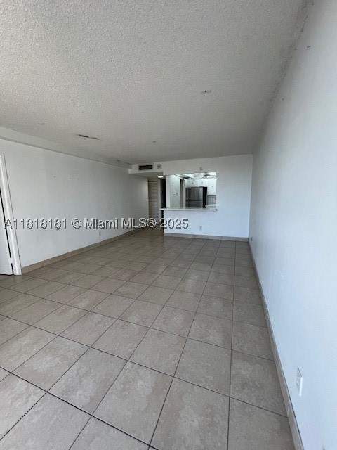 13499 Biscayne Blvd 602, North Miami FL - photo 8 of 12