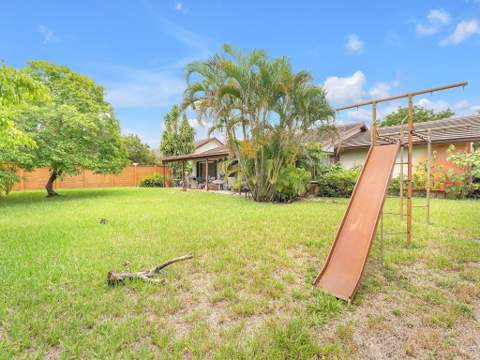 20100 NE 10th Place Way, Miami FL - photo 10 of 16