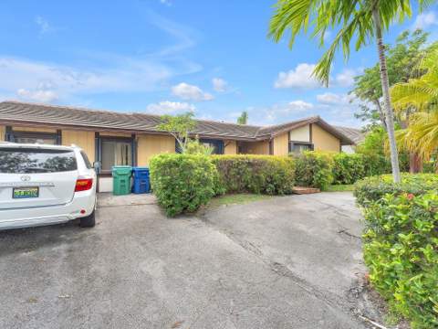 20100 NE 10th Place Way, Miami FL - photo 11 of 16