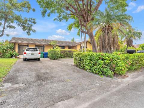 20100 NE 10th Place Way, Miami FL - photo 13 of 16