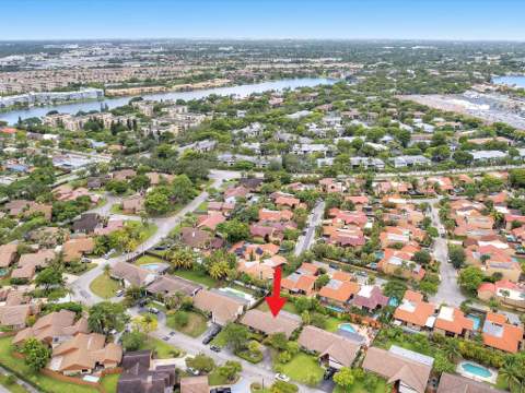 20100 NE 10th Place Way, Miami FL - photo 15 of 16