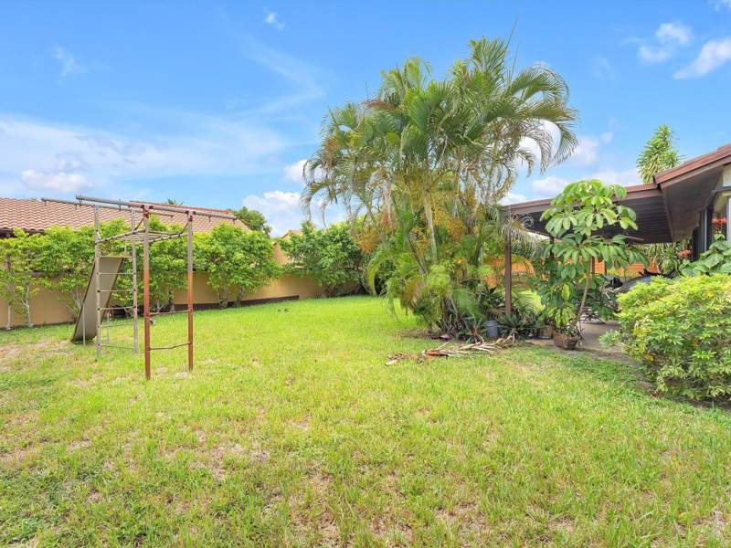 3 bedroom SingleFamilyResidence at 20100 NE 10th Place Way, Sky Lake Villas Add 02, Miami — photo 5