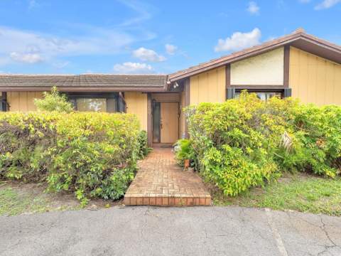 20100 NE 10th Place Way, Miami FL - photo 6 of 16