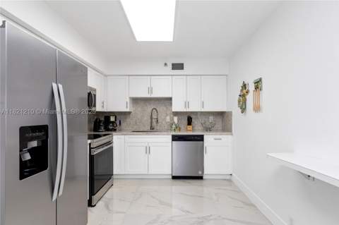 3530 Mystic Pointe Dr 2108, Aventura FL - photo 13 of 40