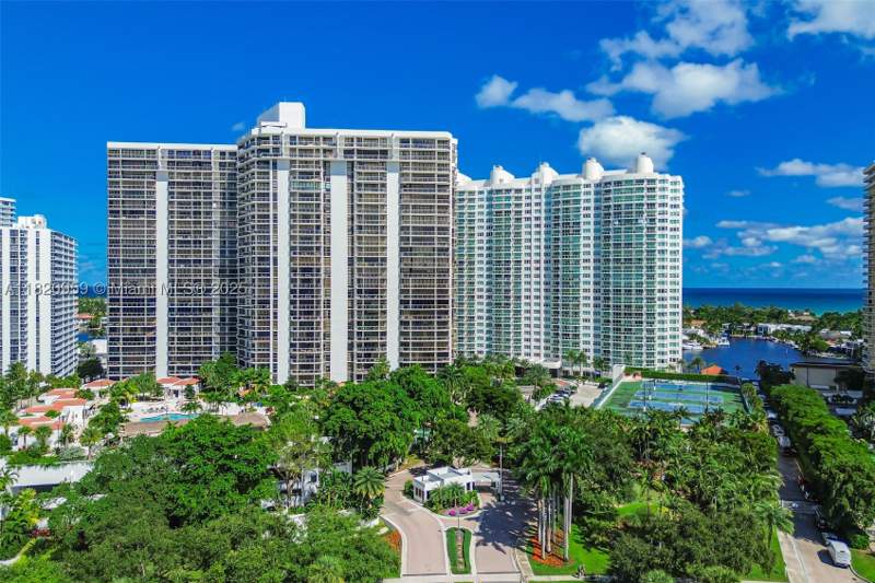 2 bedroom Condominium at 20281 E Country Club Dr 1412, Hamptons West Condo, Aventura — photo 3