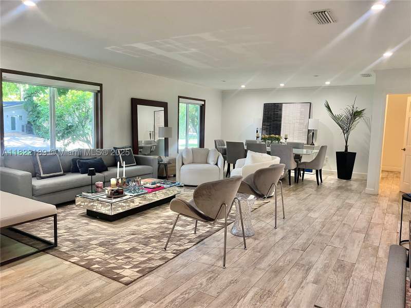 5 bedroom SingleFamilyResidence at 13200 SW 59th Ave, Cutler Bay Estates, Pinecrest — photo 3
