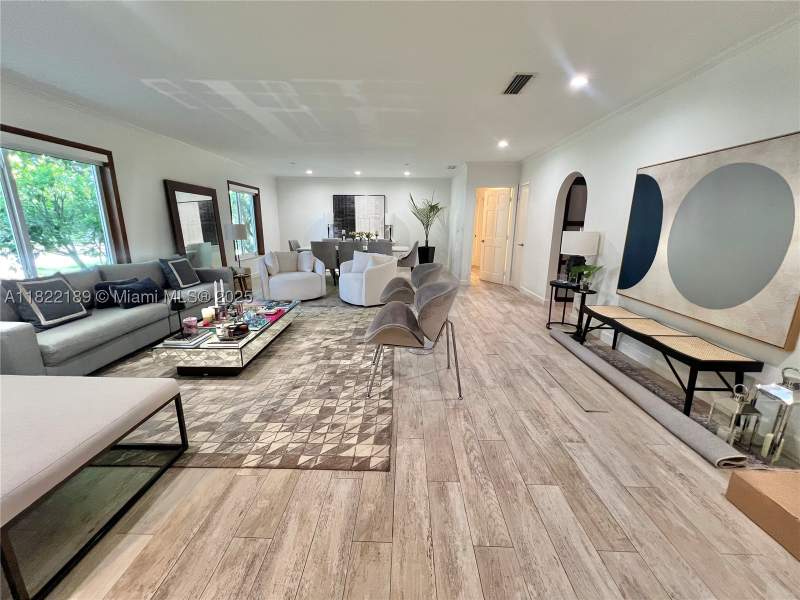 5 bedroom SingleFamilyResidence at 13200 SW 59th Ave, Cutler Bay Estates, Pinecrest — photo 5