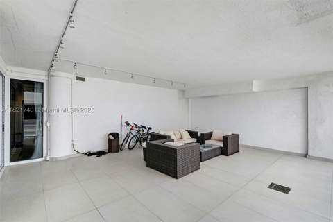 16425 Collins Ave 311, Sunny Isles Beach FL - photo 21 of 60