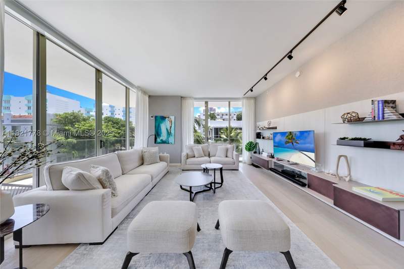2 bedroom Condominium at 300 Collins Ave 3D, 300 Collins Condo, Miami Beach — photo 2