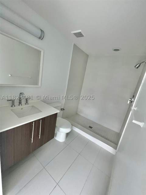 7661 NW 107th Ave 207, Doral FL - photo 18 of 34