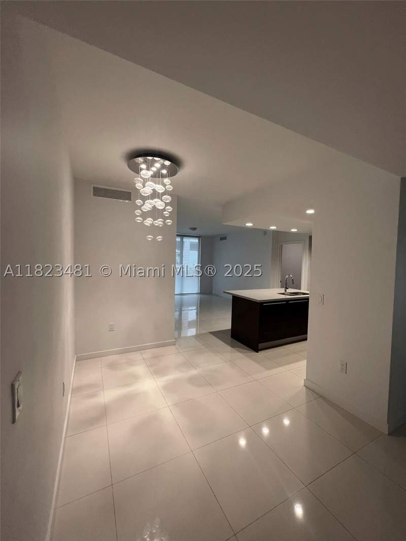 3 bedroom Condominium at 7661 NW 107th Ave 207, Grand Bay Commons South, Doral — photo 3