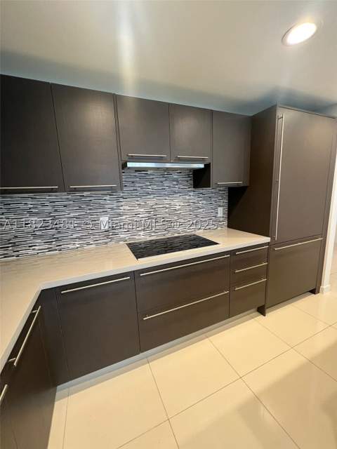 7661 NW 107th Ave 207, Doral FL - photo 7 of 34