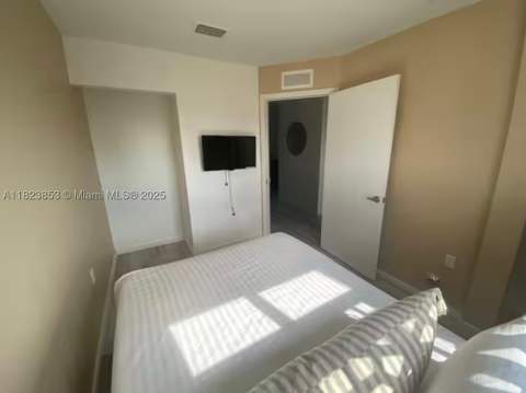 481 NE 29th St 706, Miami FL - photo 19 of 26