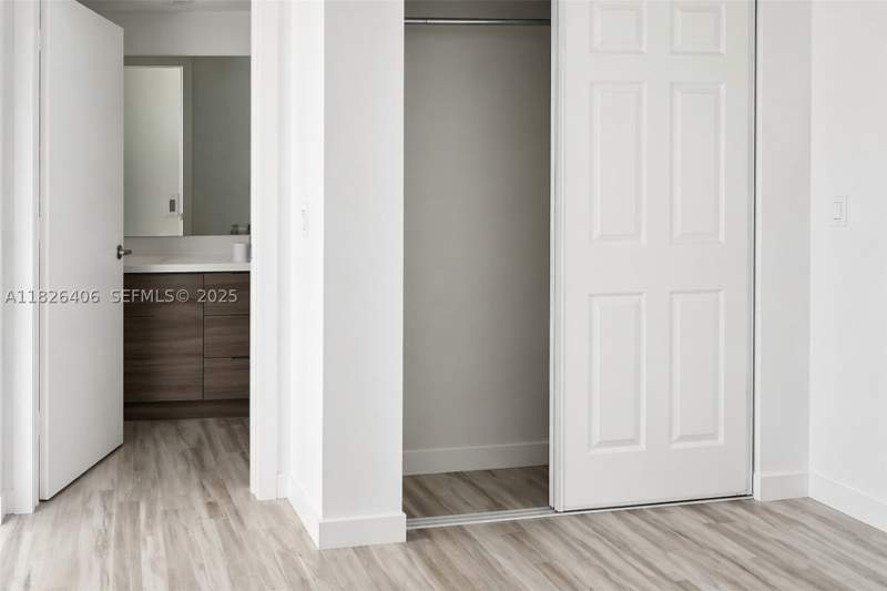 1 bedroom Condominium at 1560 Meridian Ave 206, Lincoln Sub, Miami Beach — photo 4
