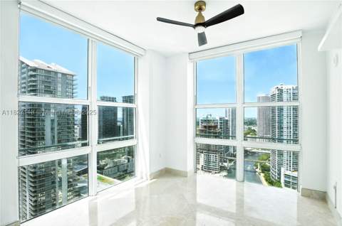 31 SE 5th St 4021, Miami FL - photo 17 of 25