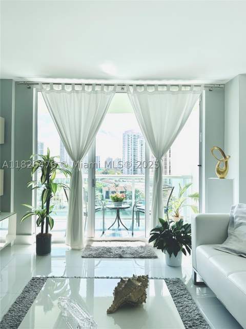 19390 Collins Ave 911, Sunny Isles Beach FL - photo 11 of 29