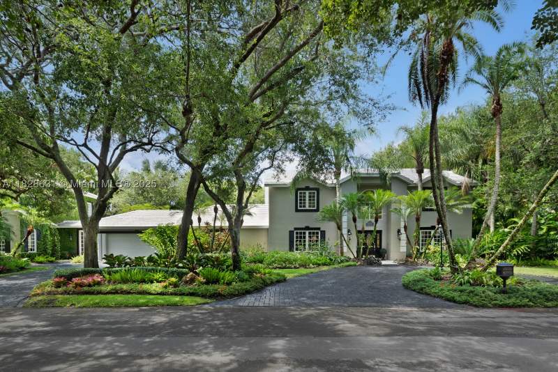 6 bedroom SingleFamilyResidence at 7360 SW 164th St, Kings Cove, Palmetto Bay — photo 4