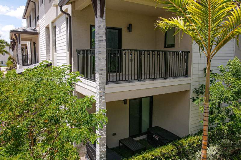 3 bedroom Townhouse at 4269 NW 83rd Path, Downtown Doral South Phas, Doral — photo 3