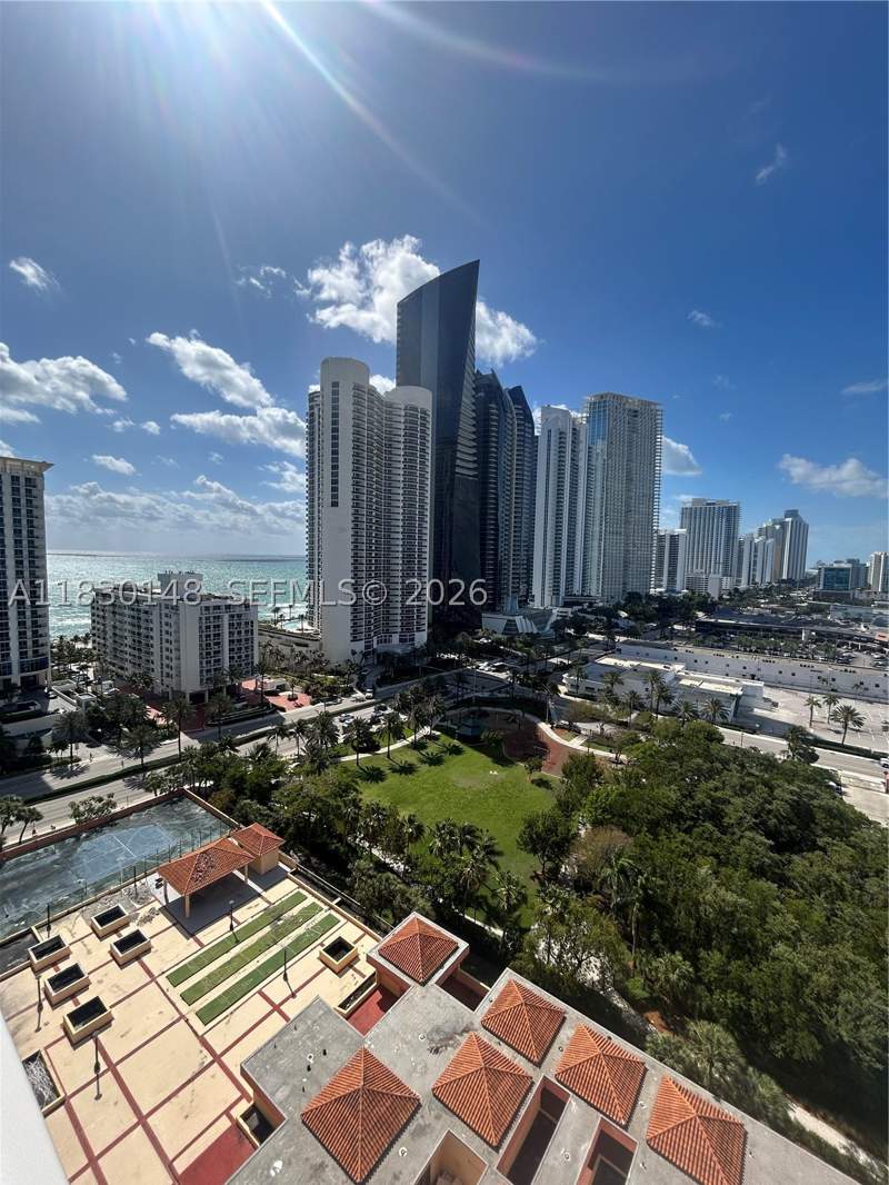 3 bedroom Condominium at 210 174th St 2005, Winston Towers 600 Condo, Sunny Isles Beach — photo 3