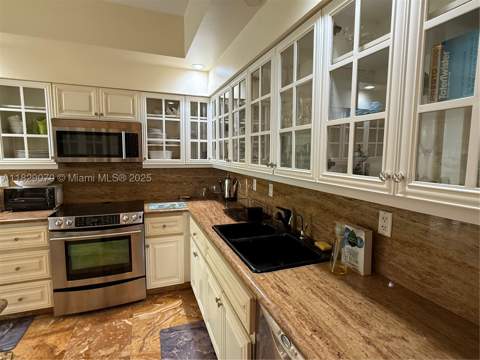 3700 Island Blvd C203, Aventura FL - photo 18 of 20