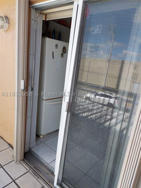 2403 W 76th St 203, Hialeah FL - photo 13 of 14