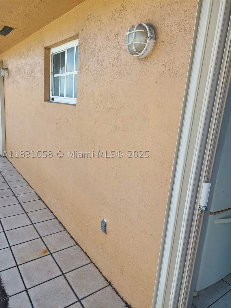 3 bedroom Condominium at 2403 W 76th St 203, West Palm Villas III Cond, Hialeah — photo 2