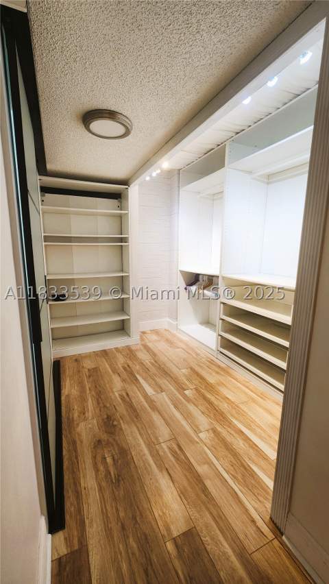 18051 Biscayne Blvd 1705, Aventura FL - photo 14 of 37